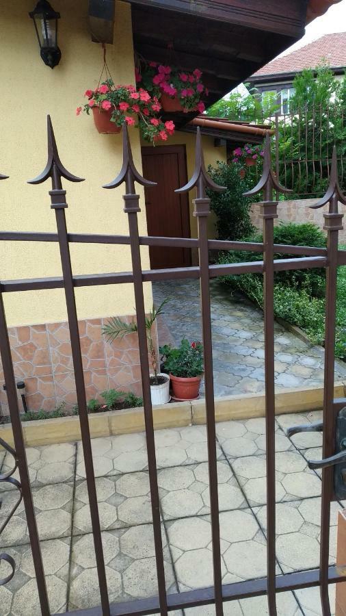 Къща За Гости Фантазия Tryavna Exterior foto